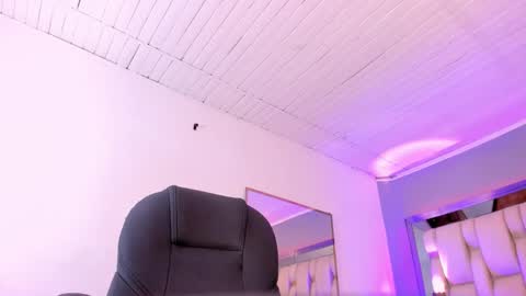 Snapshot of aishakassandra chatting on 02-24-25, 02:37 KASSANDRA online show from 02-24-25, 02:37