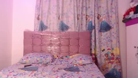 Snapshot of aishaowens chatting on 12-13-25, 09:09 Aisha online show from 12-13-25, 09:09