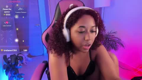 Snapshot of aisharose_ chatting on 03-04-25, 10:05 Aisha online show from 03-04-25, 10:05