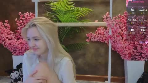 aishiro online show from 03-06-25, 12:30