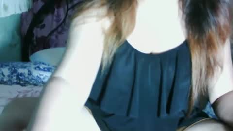 Snapshot of aislahrose chatting on 01-15-25, 03:33 rosie online show from 01-15-25, 03:33
