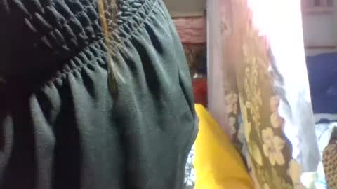 Snapshot of aislahrose chatting on 02-23-25, 03:08 rosie online show from 02-23-25, 03:08