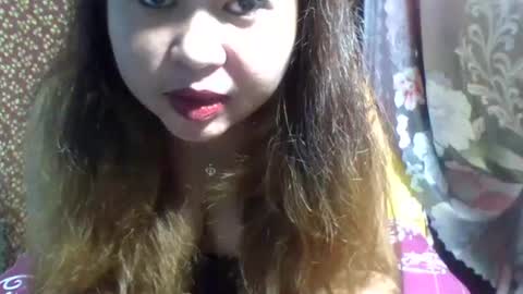 Snapshot of aislahrose chatting on 02-23-25, 06:12 rosie online show from 02-23-25, 06:12