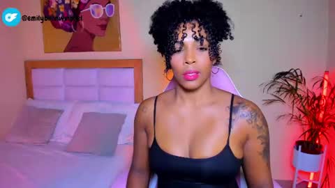 Snapshot of aitana_brown chatting on 06-21-26, 03:25 Aitana Brown online show from 06-21-26, 03:25