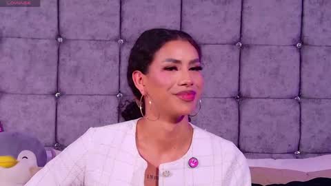 Snapshot of aivadumont chatting on 02-24-26, 12:08 Queen Dumont online show from 02-24-26, 12:08