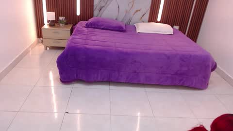 AIXA  online show from 09-12-25, 12:05