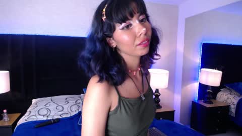 A K A N E  U W U online show from 01-17-25, 04:04