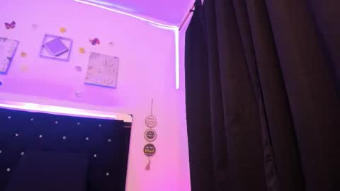 akarirosetti online show from 10-24-25, 05:37