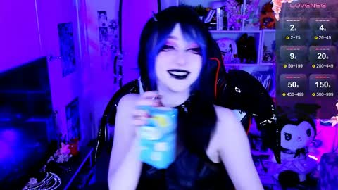 Aki online show from 04-11-26, 12:04