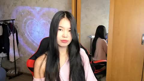 Snapshot of akiba_cute chatting on 05-14-26, 12:34 akiba_cute online show from 05-14-26, 12:34
