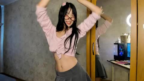 Snapshot of akiba_cute chatting on 05-21-26, 09:05 akiba_cute online show from 05-21-26, 09:05