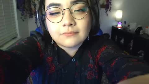 Aki . online show from 10-12-25, 03:05