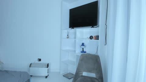 Snapshot of akime_girl chatting on 03-11-25, 04:10 Akime online show from 03-11-25, 04:10