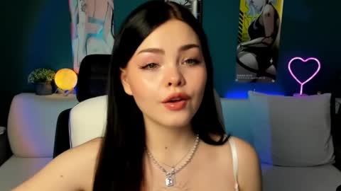 Snapshot of akirakatsu chatting on 01-12-25, 04:40 Akira online show from 01-12-25, 04:40