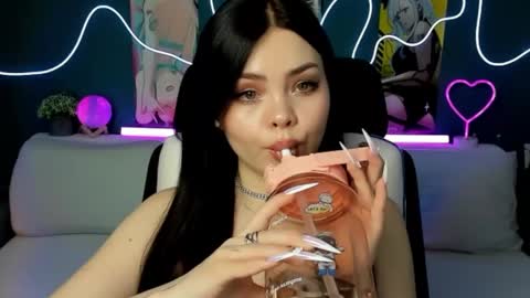 Snapshot of akirakatsu chatting on 02-04-25, 07:33 Akira online show from 02-04-25, 07:33