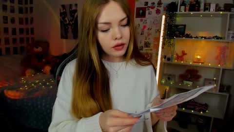 Snapshot of akirakatsu chatting on 11-22-25, 11:42 Akira online show from 11-22-25, 11:42