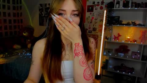 Snapshot of akirakatsu chatting on 12-20-25, 11:06 Akira online show from 12-20-25, 11:06