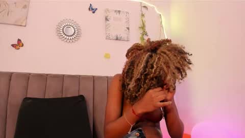 Snapshot of akirastone_ chatting on 11-15-25, 06:37 akirastone_ online show from 11-15-25, 06:37