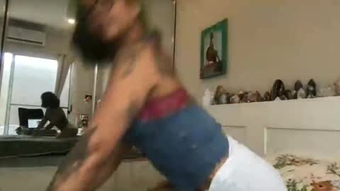 Snapshot of akirazayy chatting on 01-13-26, 10:48 Akira Zay online show from 01-13-26, 10:48