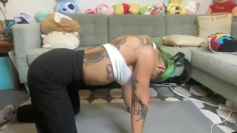 Snapshot of akirazayy chatting on 02-05-26, 02:27 Akira Zay online show from 02-05-26, 02:27