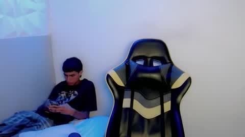 Snapshot of akyra_latin chatting on 02-17-26, 03:19 Akyra latin online show from 02-17-26, 03:19