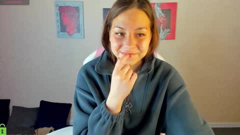 Snapshot of al1ice_moures chatting on 11-25-25, 01:16 Al1ice online show from 11-25-25, 01:16