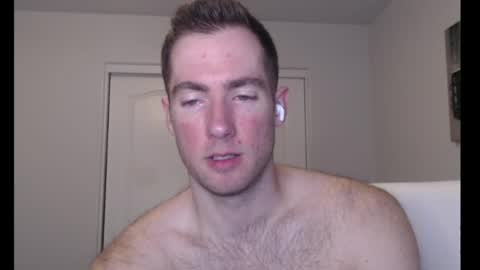 Snapshot of al3xzanderth3gr3at chatting on 04-11-26, 04:33 Alex online show from 04-11-26, 04:33
