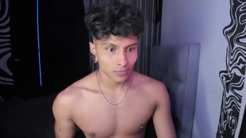 Snapshot of ala_ha_ chatting on 06-18-26, 03:07 Ander uwu online show from 06-18-26, 03:07