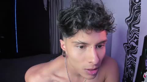 Snapshot of ala_ha_ chatting on 07-03-26, 02:40 Ander uwu online show from 07-03-26, 02:40