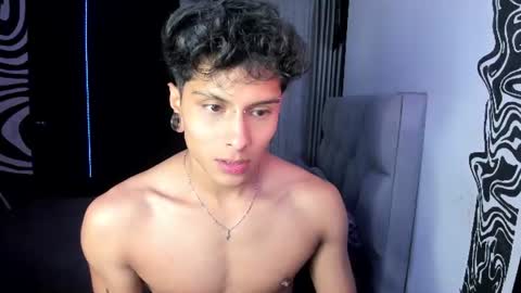 Snapshot of ala_ha_ chatting on 07-21-26, 03:53 Ander uwu online show from 07-21-26, 03:53