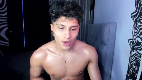 Snapshot of ala_ha_ chatting on 07-28-26, 02:18 Ander uwu online show from 07-28-26, 02:18