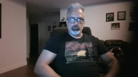 Snapshot of aladdin31673 chatting on 06-04-26, 01:55 aladdin31673 online show from 06-04-26, 01:55
