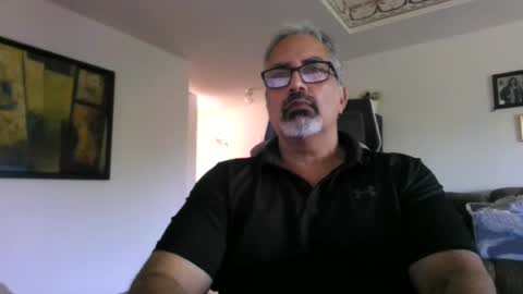Snapshot of aladdin31673 chatting on 06-27-26, 10:48 aladdin31673 online show from 06-27-26, 10:48