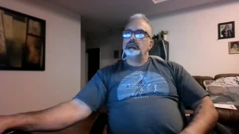 Snapshot of aladdin31673 chatting on 07-14-26, 03:22 aladdin31673 online show from 07-14-26, 03:22