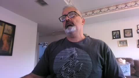 Snapshot of aladdin31673 chatting on 07-18-26, 12:42 aladdin31673 online show from 07-18-26, 12:42