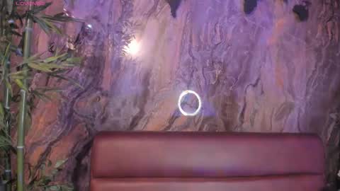 ALAHIA online show from 11-25-25, 05:24