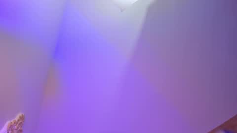 Snapshot of alahiaa1_ chatting on 02-13-25, 01:15 Alahia online show from 02-13-25, 01:15