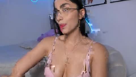 Alaia Alegria online show from 04-05-26, 10:40
