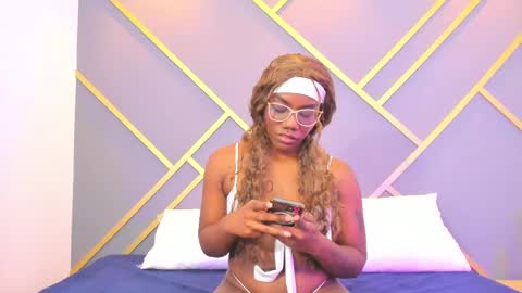 alaia_colins online show from 02-10-25, 03:13