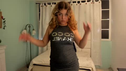 Alaia online show from 02-04-25, 02:32