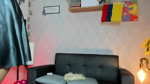 Snapshot of alaia_love77 chatting on 07-05-26, 06:04 Alaia online show from 07-05-26, 06:04