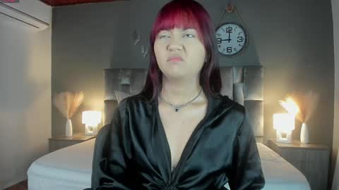  Alaia  online show from 02-08-25, 11:33