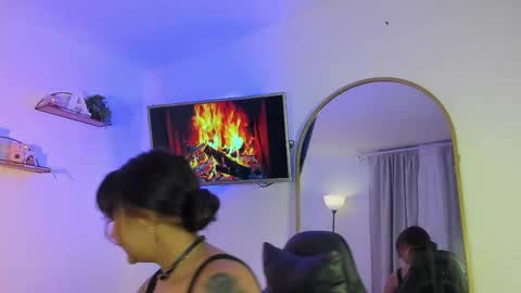 Snapshot of alaiarogerss chatting on 05-02-26, 10:42 online show from 05-02-26, 10:42