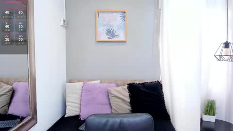     online show from 05-12-26, 07:22