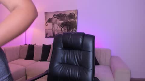 Alaia online show from 11-28-25, 07:38