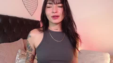 Snapshot of alailayong chatting on 02-10-25, 06:35 alailayong online show from 02-10-25, 06:35