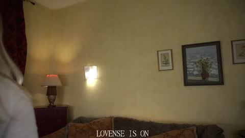 Snapshot of alainejomes chatting on 05-27-26, 02:36 VETTA online show from 05-27-26, 02:36