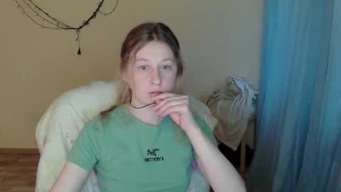 Snapshot of alalaska_ana chatting on 05-06-26, 02:11 Anna online show from 05-06-26, 02:11
