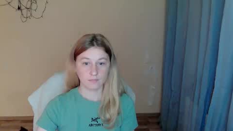 Snapshot of alalaska_ana chatting on 05-31-26, 06:09 Anna online show from 05-31-26, 06:09