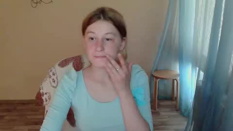 Snapshot of alalaska_ana chatting on 06-09-26, 11:33 Anna online show from 06-09-26, 11:33